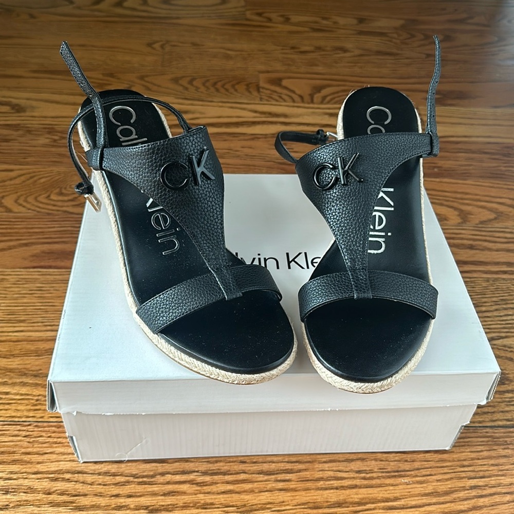 Calvin Klein Blinda Black Espadrille Wedge Sandal size 8